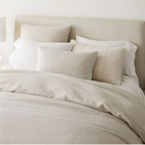 West Elm- Full/ Queen European Flax Linen Duvet Cover + 2 Shams in Natural Flax